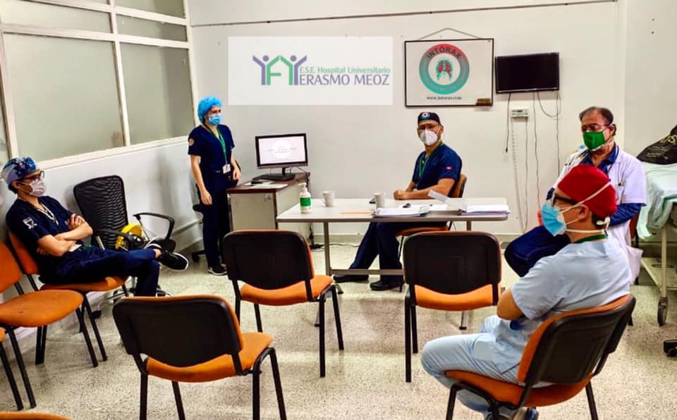 “ LA JUNTA DE TÓRAX EN TIEMPOS COVID” CON DISTANCIAMIENTO, PROTECCIÓN, ACADEMIA Y SERVICIO A LA COMUNIDAD NORTESANTANDEREANA!  #sobreviviendoalosinternos #junta #juntadetorax #covid19 #coronavirus #pandemia #proteccion #distanciamiento #limpieza #cuidar #ronda #medicina #sobreviviendoalosinternos #cirugia #pandemia #coronavirus #covid19 #prevencion #disposicion #realidad #toracoscopia #VATS  #cirugiadeltorax #cirugiadetorax #marcelquintero #intorax  #huem #csj  #csa #cucuta #nortedesantander #turismomedico #cucuta #cucutaeslomio #colombia #cucutaescirugiadeltorax #cucutaescirugiadetorax #Vatscucuta