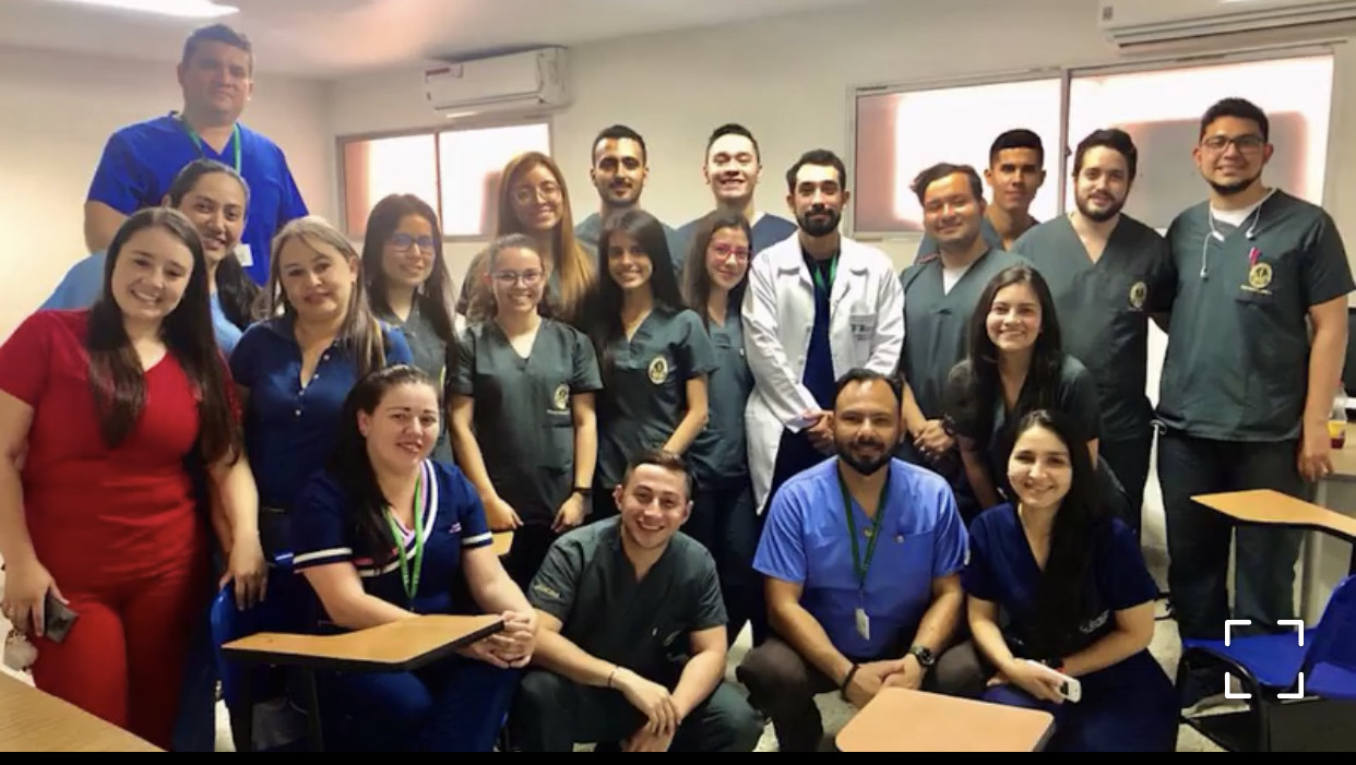“GRUPO DE INTERÉS EN CIRUGÍA, INTORAX”; desde Cúcuta Colombia <img height="16" width="16" alt="🇨🇴" src="https://static.xx.fbcdn.net/images/emoji.php/v9/t47/1/16/1f1e8_1f1f4.png"> incluyentes, unidos transversales!BIENVENIDOS; escríbenos un mensaje!