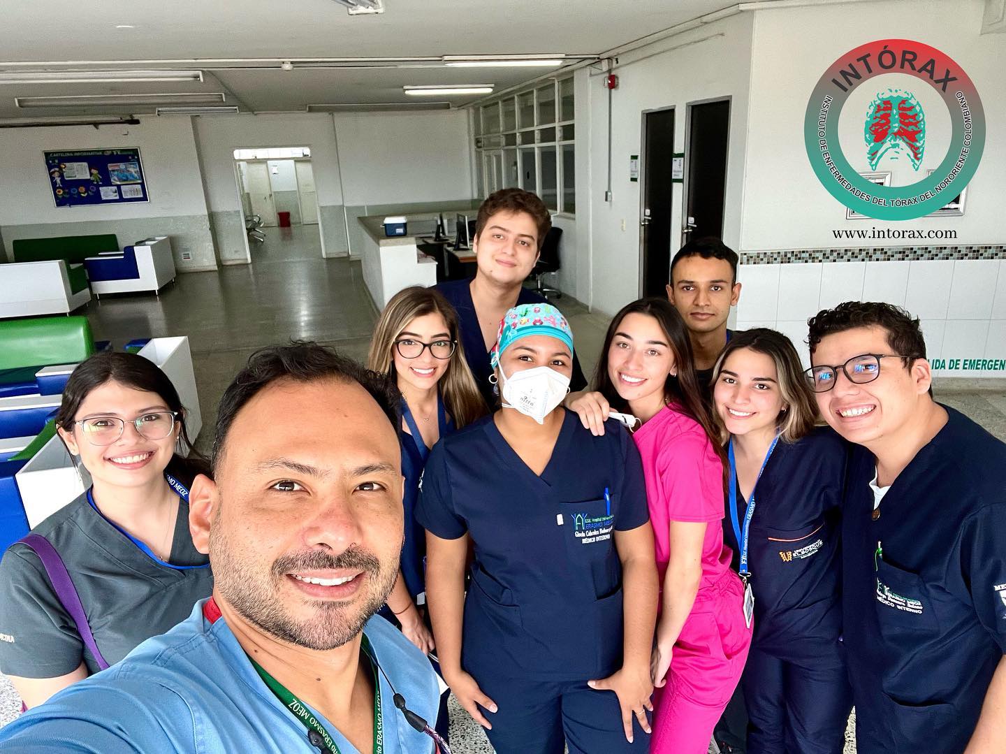 ACTIVOS!<br><a href="https://www.facebook.com/hashtag/sobreviviendoalosinternos?__eep__=6&__tn__=*NK*F">#SOBREVIVIENDOALOSINTERNOS</a><br><a href="https://www.facebook.com/hashtag/sobreviviendoalosestudiantes?__eep__=6&__tn__=*NK*F">#SOBREVIVIENDOALOSESTUDIANTES</a><br><a href="https://www.instagram.com/_u/unipamplona?fbclid=IwAR0A_B4vR3y1ZV3dgUAXCIiPzzCzdgOIzdkyoo85bvlmo3WZbhijbwxO5hQ" rel="noreferrer noopener" target="_blank">@unipamplona</a>&nbsp;@departamentodemedicina&nbsp;<a href="https://www.instagram.com/_u/udescampuscucuta?fbclid=IwAR00la9n7j8eKrNnjdMDgnFKrWbOY79tEGw4o8GSb0rhwUCrHf3JLgiCPas" rel="noreferrer noopener" target="_blank">@udescampuscucuta</a>&nbsp;<a href="https://l.facebook.com/l.php?u=https%3A%2F%2Fwww.instagram.com%2F_u%2Fhospitalerasmomeoz%3Ffbclid%3DIwAR3741ub3-HZ1znwRkcfk0qDI-800O6vQV2ypxEIQljyUso2u6e6yno7G1s&h=AT1h1IDnSCegagYrgAChORYJlqG5D71G9ADK9I7mPs390WX8tm9-YzyZq-3UUYPh41RhHJy2K0VEkghL4xQTm7oTfYZYtEoiCZzAXIKcAc96djPAq3DhTf-SzF5o8iXn7Sq_&__tn__=-UK*F" rel="noreferrer noopener" target="_blank">@hospitalerasmomeoz</a>&nbsp;@intorax.cucuta @valentinavf&nbsp;<a href="https://l.facebook.com/l.php?u=https%3A%2F%2Fwww.instagram.com%2F_u%2Fmducuara97%3Ffbclid%3DIwAR1nC_SWJYnyKwHJth3qdfwMSrRw2qj4kXslh-GUgHR1s4nwUweGsGwTXqE&h=AT3G7CncYBC9wkZ8cqnlqPN3xhaWbIhQ7td2rc_z8c6c8KisY9n6jIPdXdxmC2rREs06AfZ9AMdKj8WcJmiJF9btt5C-mNUyXPDP6mP0dfSabYKaZXSUhRLW3AJDqQ_DDhNq&__tn__=-UK*F" rel="noreferrer noopener" target="_blank">@mducuara97</a>&nbsp;@camilapv29 @indiversayago&nbsp;<a href="https://www.instagram.com/_u/vvalentinaalarcon?fbclid=IwAR2Hli6tFpUyBznoqUH1ExjvyRY93c5AUh6Lf6z-x9TRT_pcEyAq-0f5GHU" rel="noreferrer noopener" target="_blank">@vvalentinaalarcon</a>&nbsp;<a href="https://www.instagram.com/_u/neiderpanizzarobles?fbclid=IwAR3sqHhtx-bD3dvE7ewC01PsWd81gguCiVpZyZb1CE8f13XmSFDfS05JrYg" rel="noreferrer noopener" target="_blank">@neiderpanizzarobles</a>&nbsp;@sofia98cabrales @nezlyrq